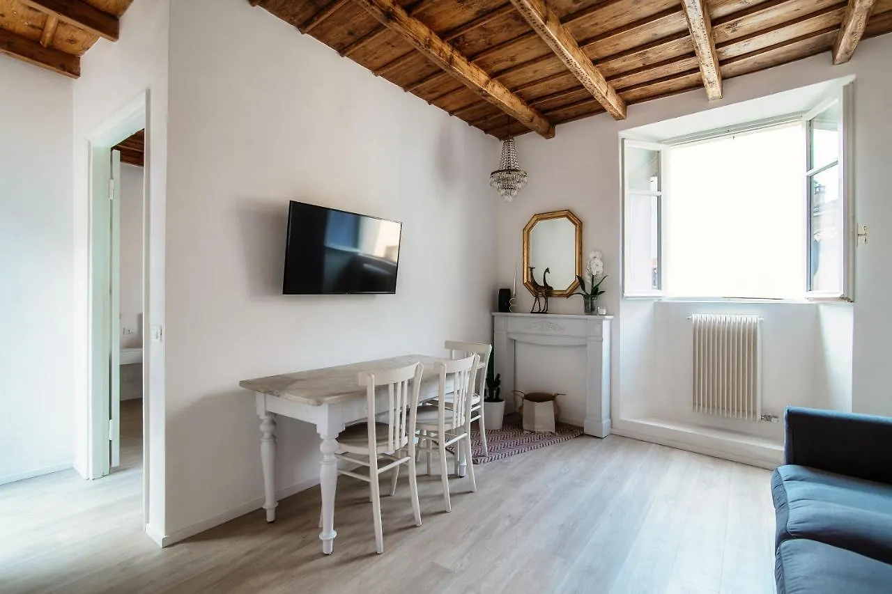 Apartament Silvia Como House - The House Of Travelers