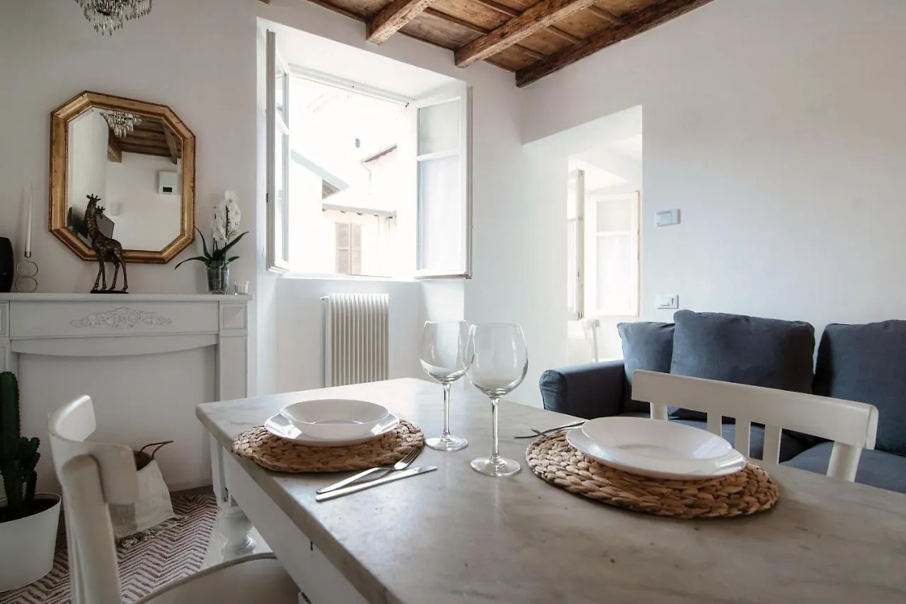 Silvia Como House - The House Of Travelers Apartment